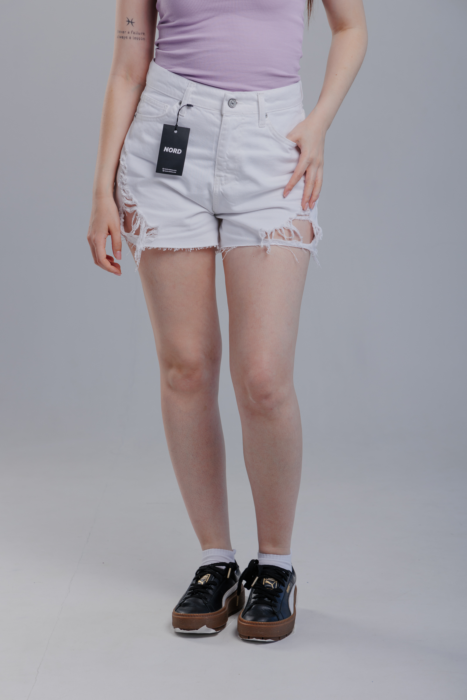 Женские джинсовые шорты White